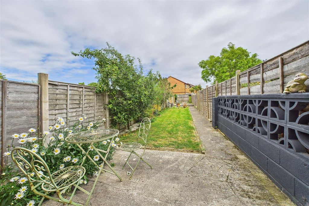 Property photo 2 of 13