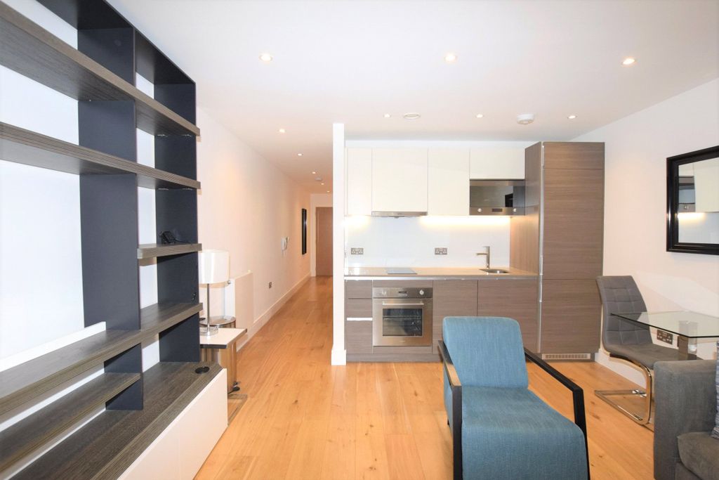 Property photo 2 of 8 Picture 2