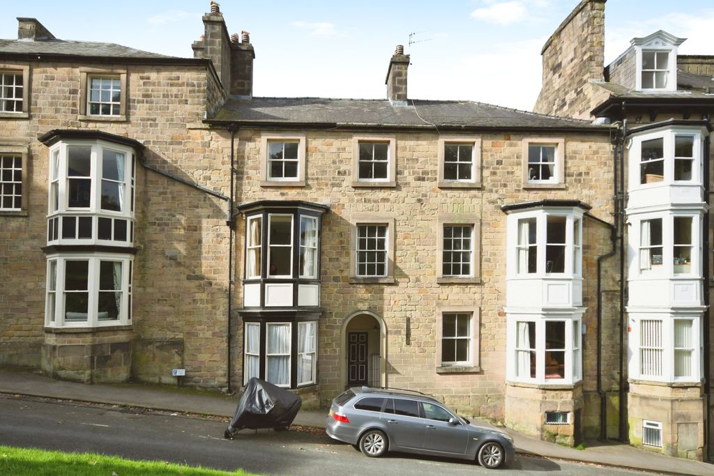 Property photo 1 of 17 Front