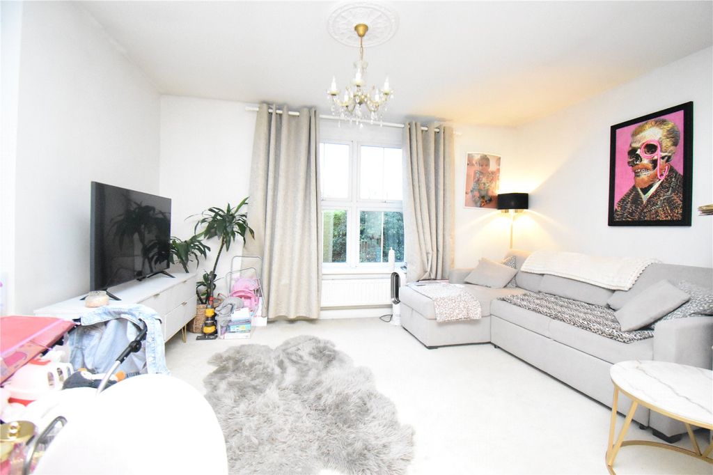 Property photo 2 of 9 Reception