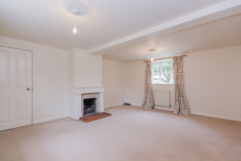 Property photo 3 of 10 65769