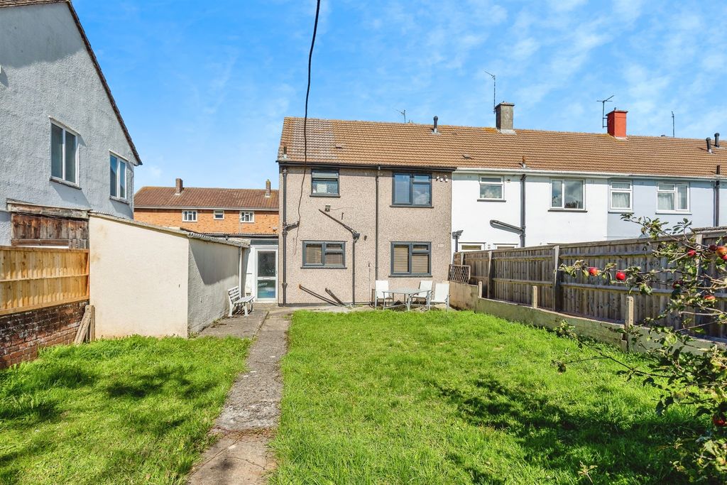 Property photo 2 of 18