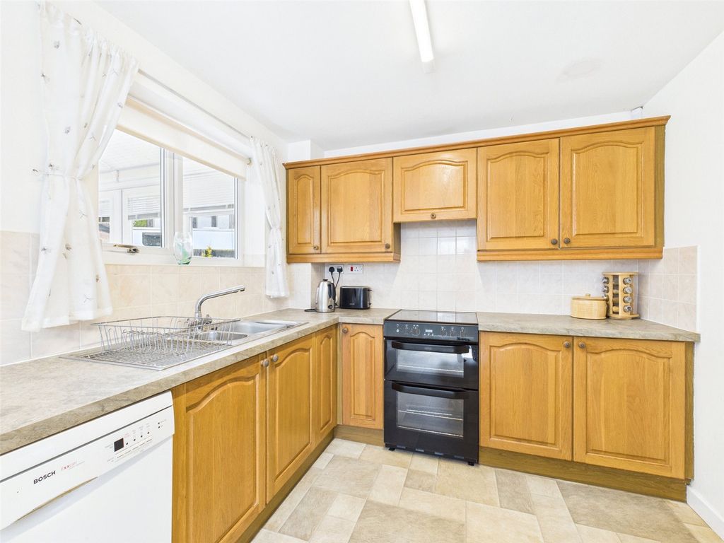 Property photo 3 of 16 Picture No. 20