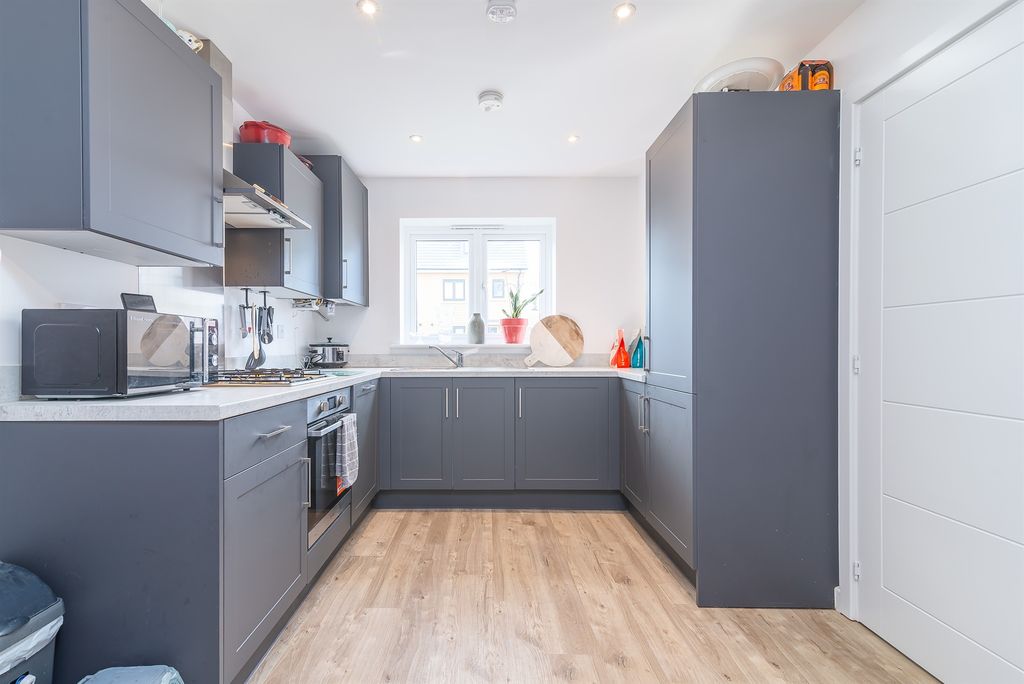 Property photo 1 of 16 Kitchen Diner