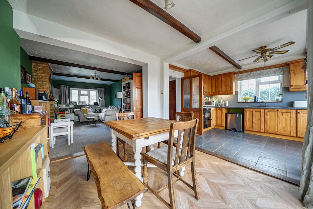 Property photo 2 of 26 Dining Area