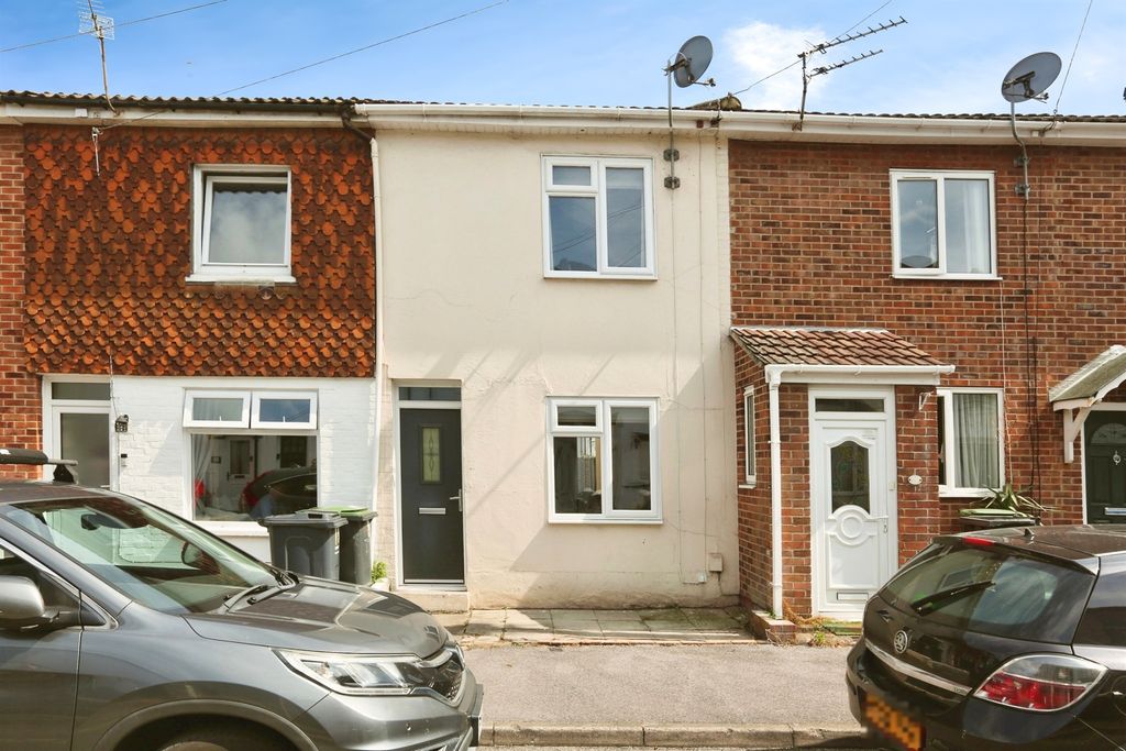 Property photo 1 of 17