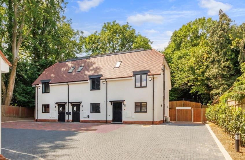 Property photo 1 of 11 Dr Ext1.Jpg