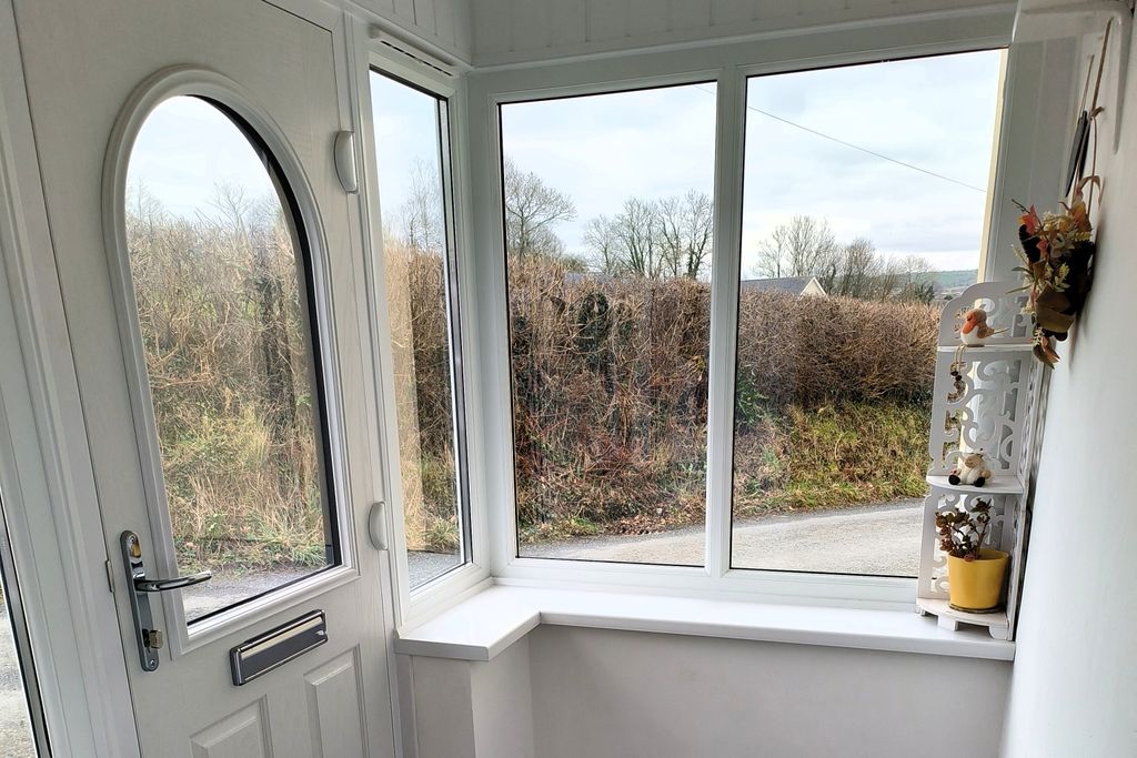 Property photo 2 of 17 Porch