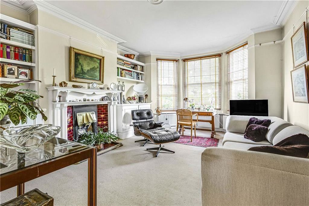 Property photo 2 of 11