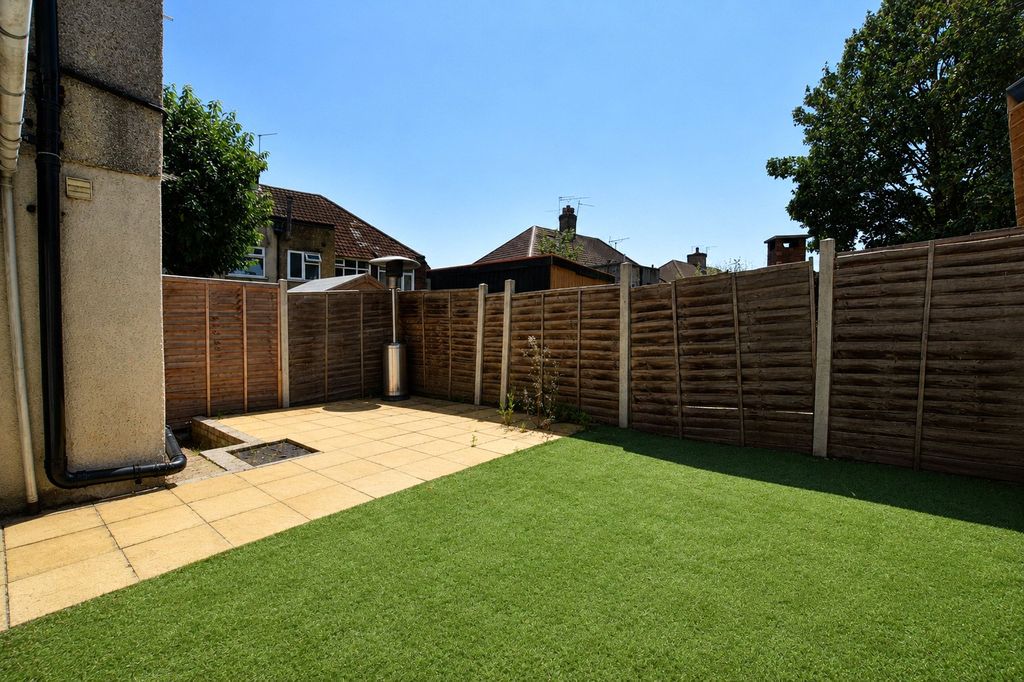 Property photo 2 of 10 Picture No. 01