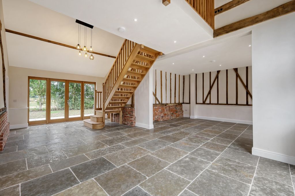 Property photo 3 of 26 Picture No. 63