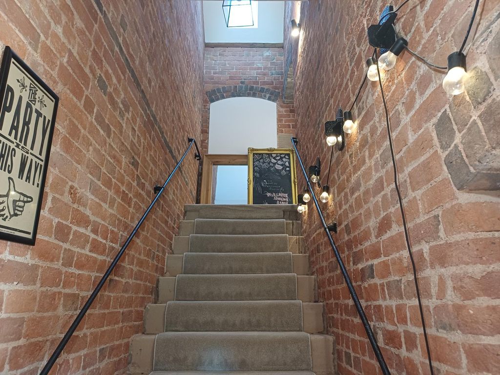 Property photo 2 of 38 20260319_114300