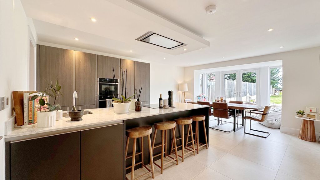 Property photo 2 of 32 Open Plan Kitchen Living Dining