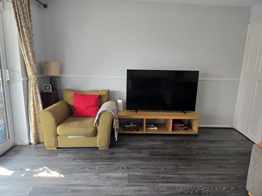 Property photo 2 of 51