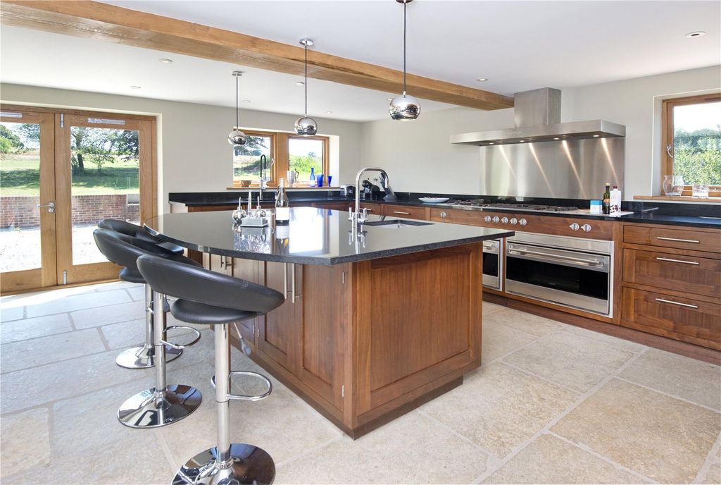 Property photo 3 of 13 Kitchen/Breakfast Rm