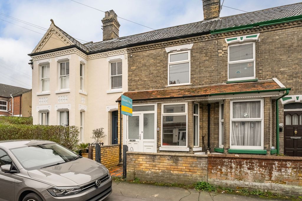 Property photo 1 of 14