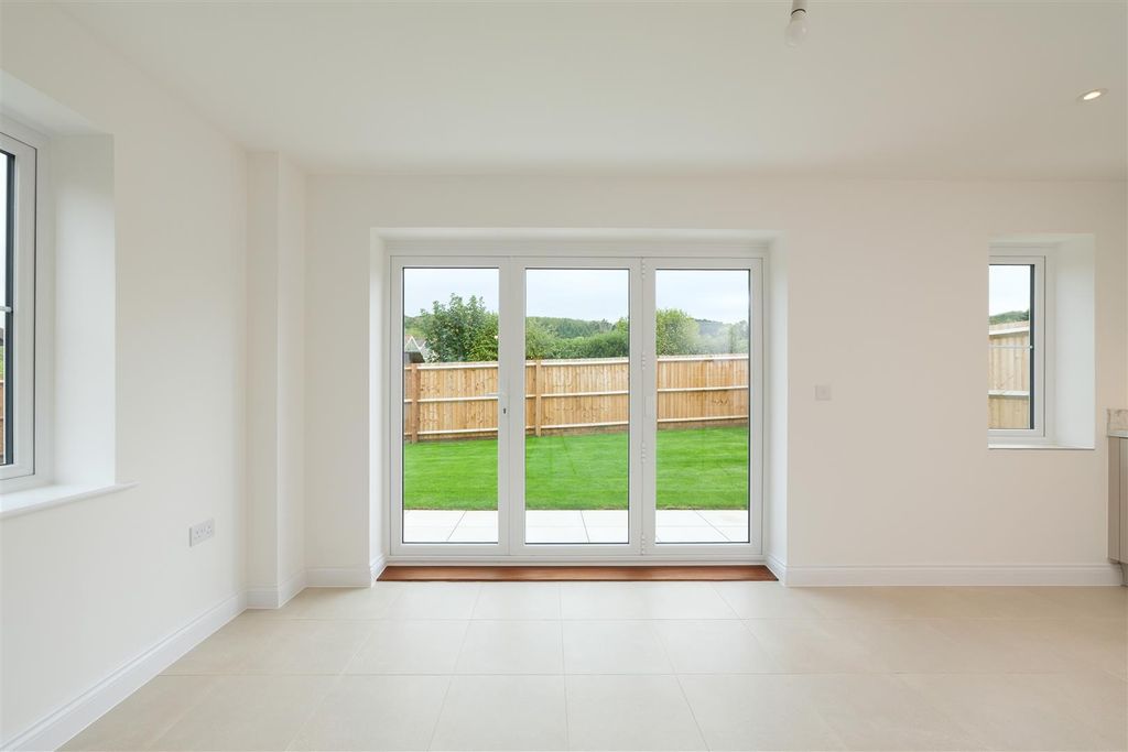 Property photo 2 of 17 15_Summerleaze-026.Jpg