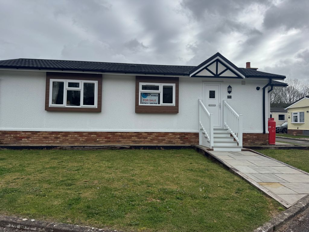 Property photo 1 of 11 Cottage - Front Warren Park 2