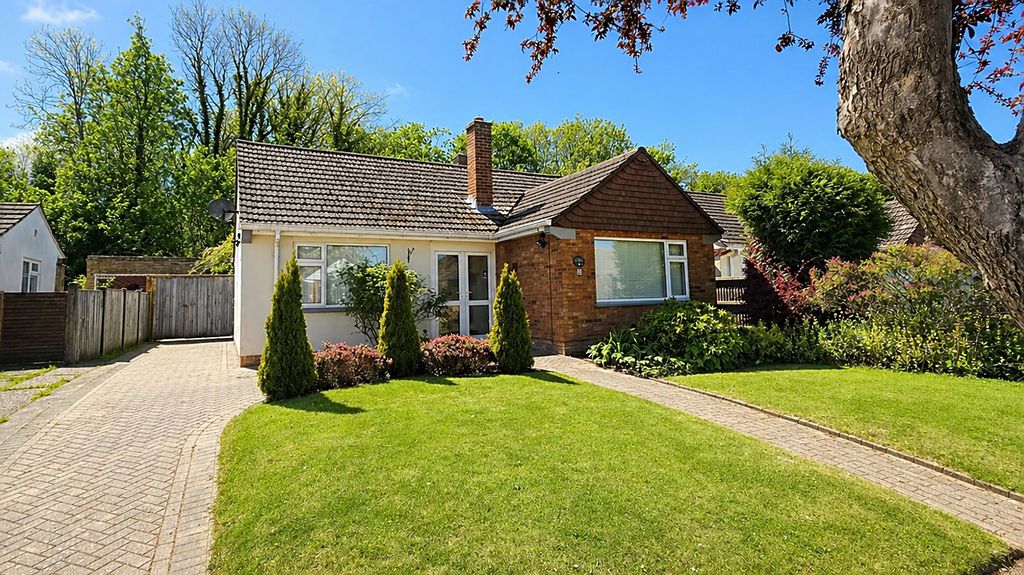 Property photo 1 of 11