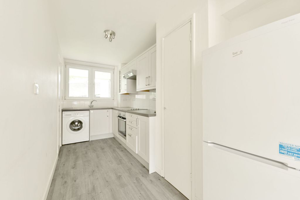 Property photo 2 of 5