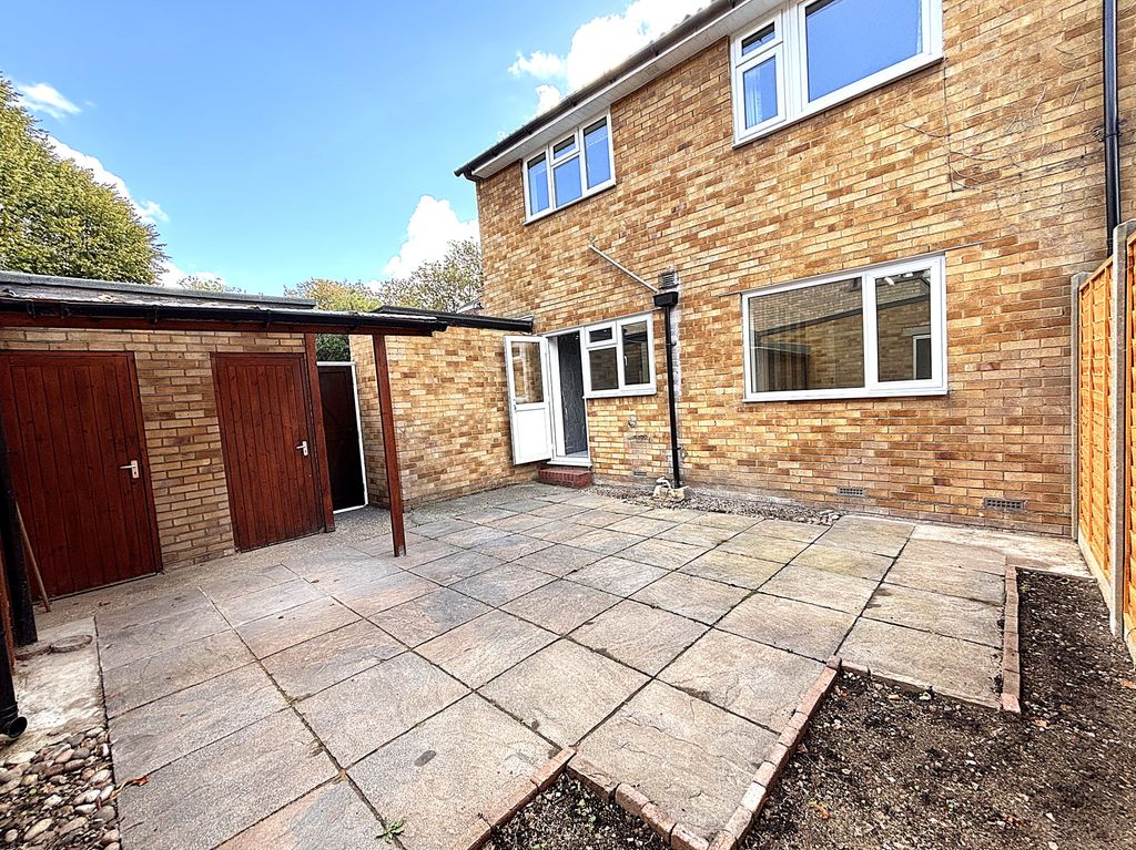 Property photo 2 of 9