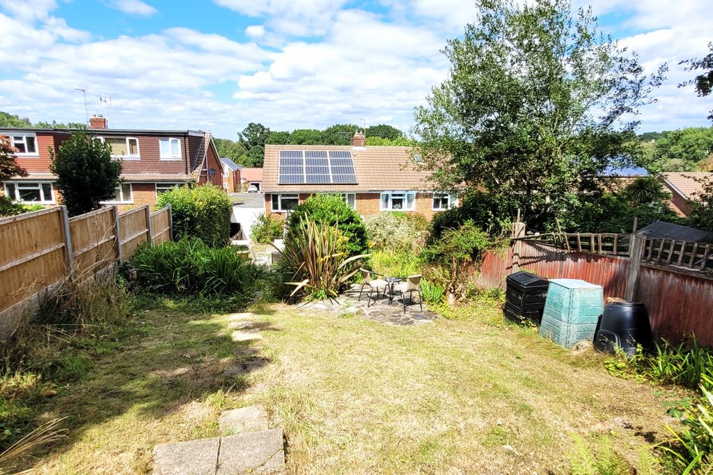 Property photo 2 of 14 Garden Forward