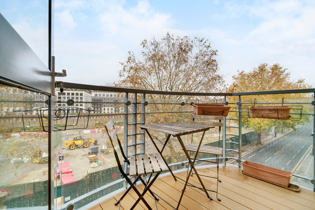 Property photo 3 of 12 10