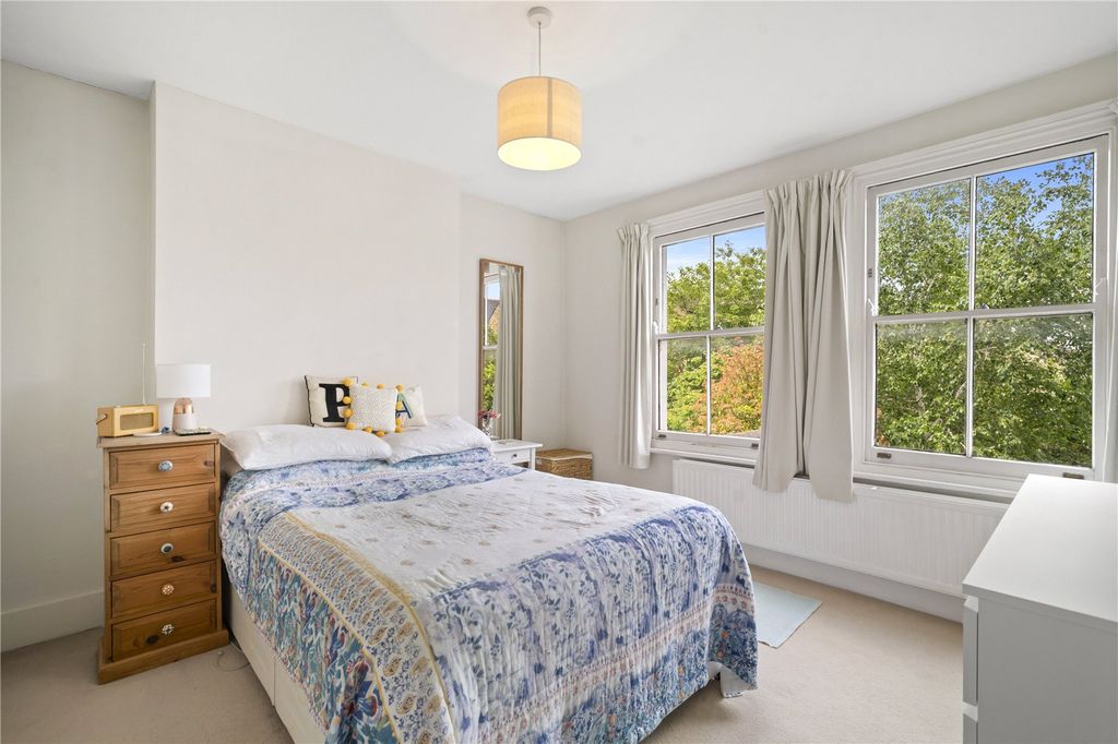 Property photo 2 of 15 Picture No. 04