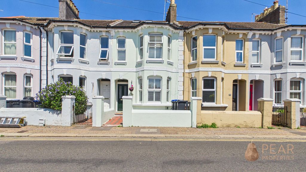 Property photo 1 of 13