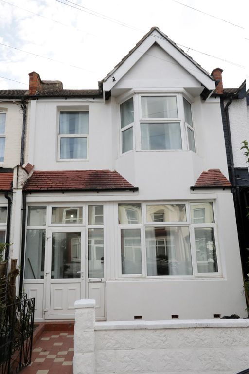 Property photo 1 of 23 4 Bedroom Terraced For Rent