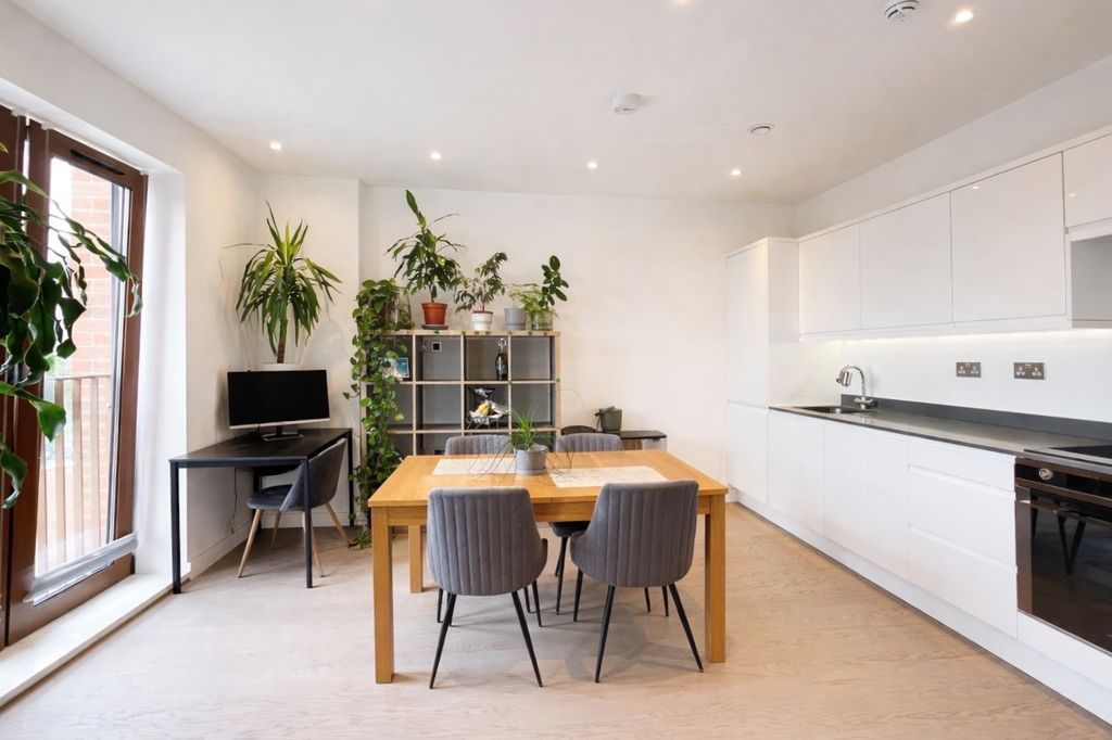 Property photo 2 of 7 Living Room Kitchen