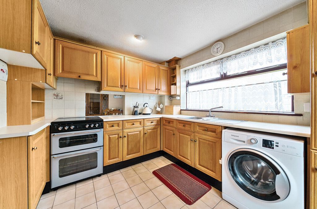 Property photo 2 of 14 Picture No. 07