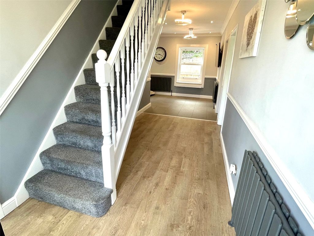 Property photo 2 of 25 Large Hallway
