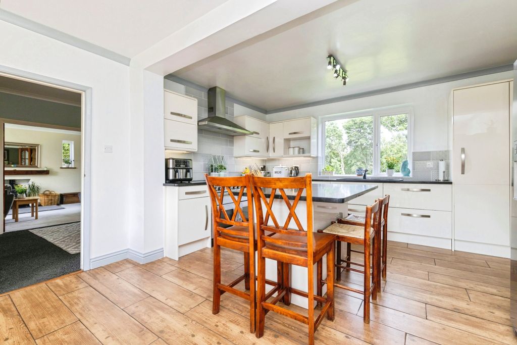 Property photo 2 of 20 Kitchen Diner