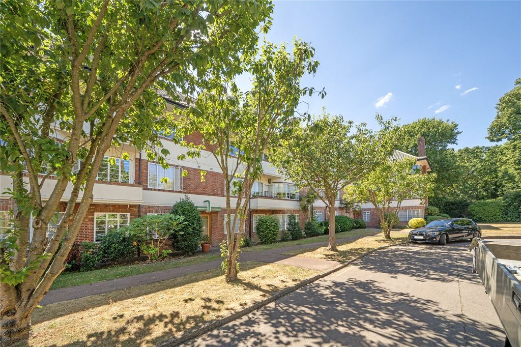 Property photo 1 of 7 External