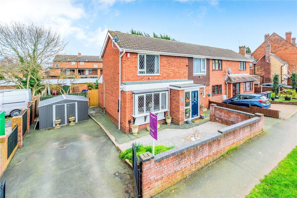 Property photo 1 of 38 Picture No. 02