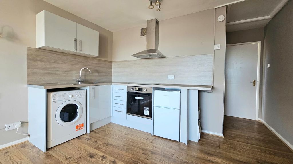 Property photo 3 of 4 Bedroom 1