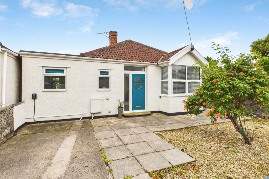 Property photo 1 of 14 Front