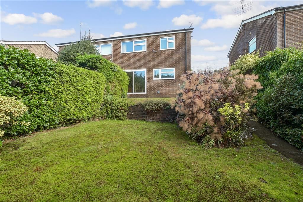 Property photo 2 of 18 Rear Garden