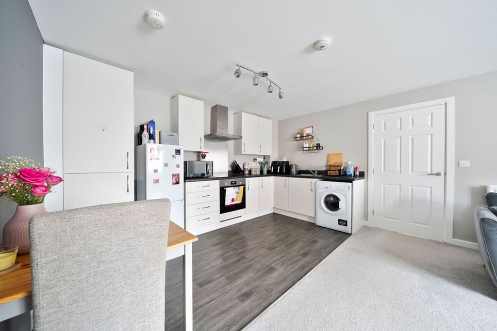 Property photo 2 of 13