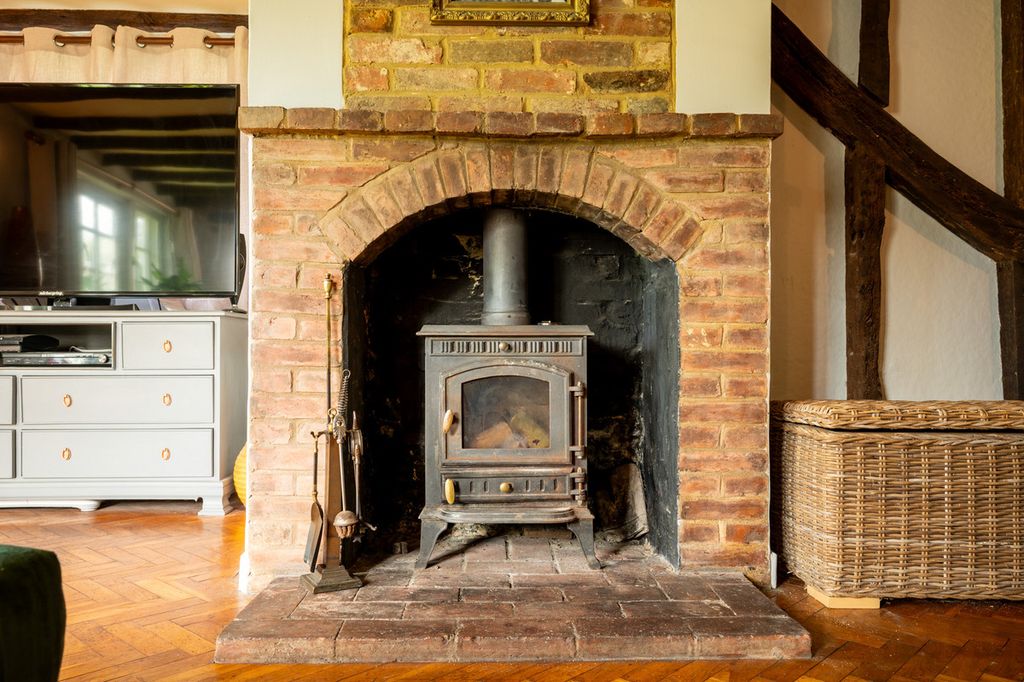 Property photo 3 of 19