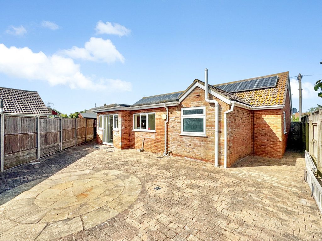 Property photo 2 of 18 Private Garden