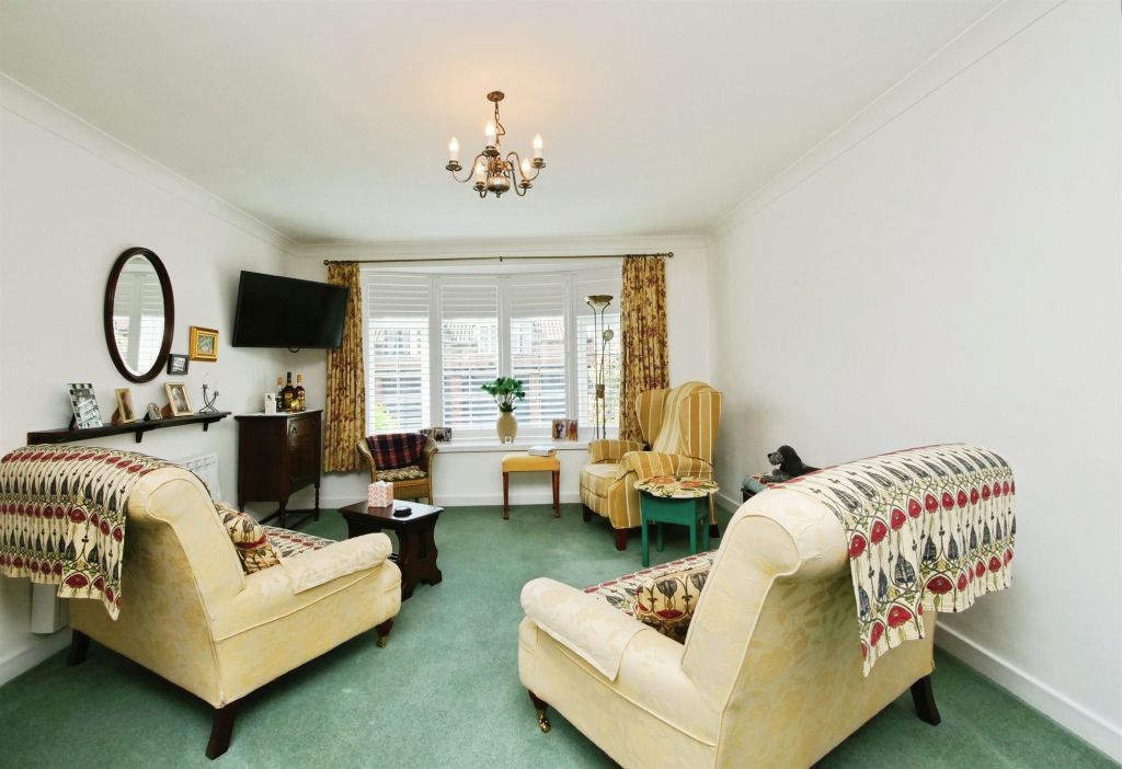 Property photo 3 of 14