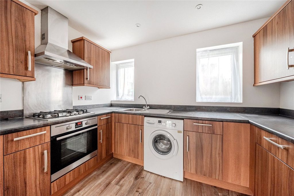 Property photo 2 of 10 Picture No. 15