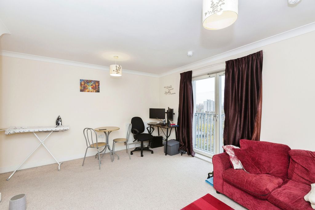 Property photo 3 of 15 Photography