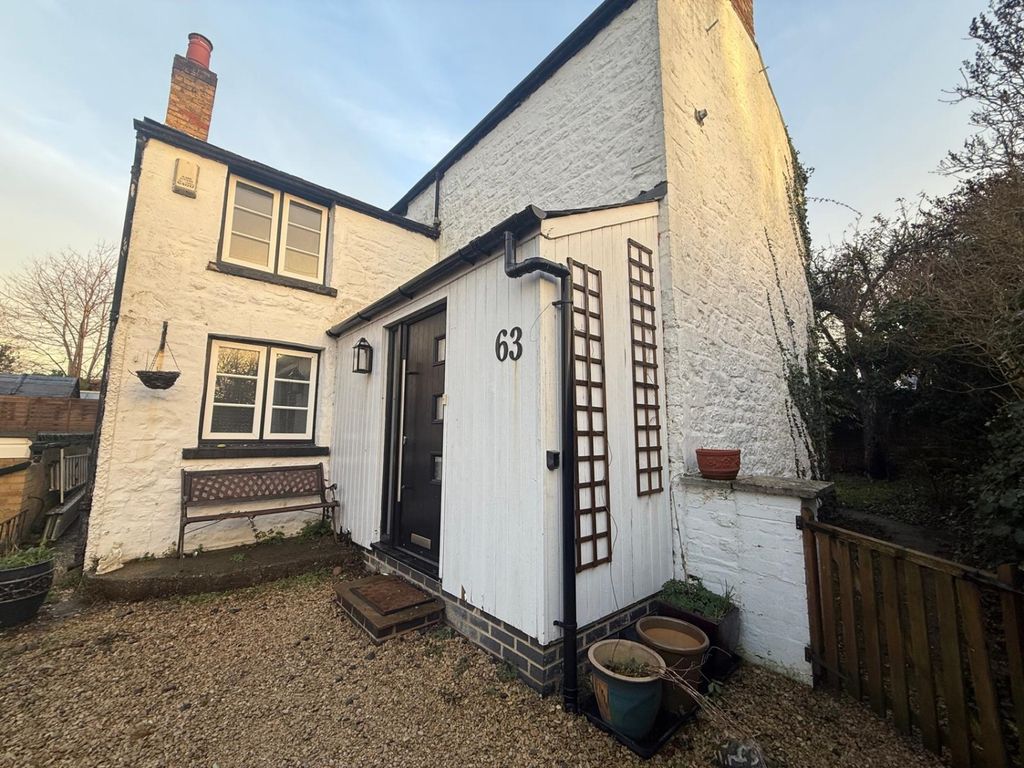 Property photo 1 of 13 Photo-2025-12-04-16-39-33 14