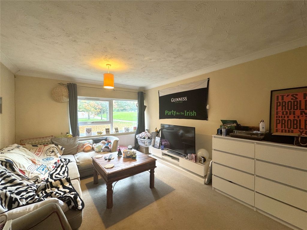 Property photo 3 of 8 Picture No. 04