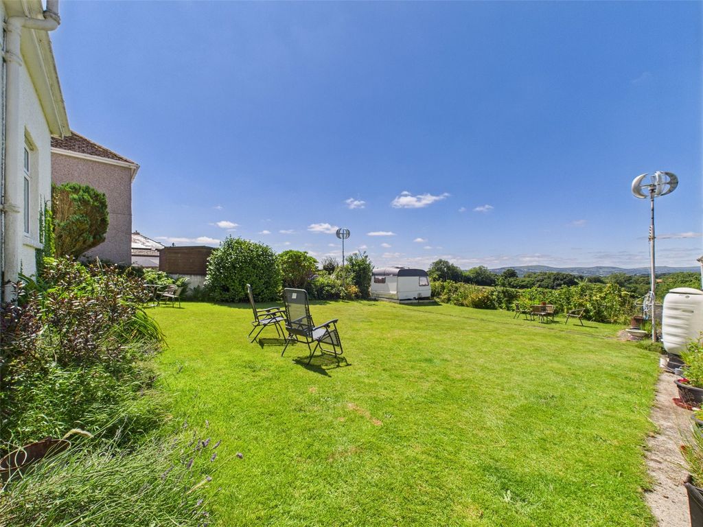 Property photo 3 of 20 Picture No. 01