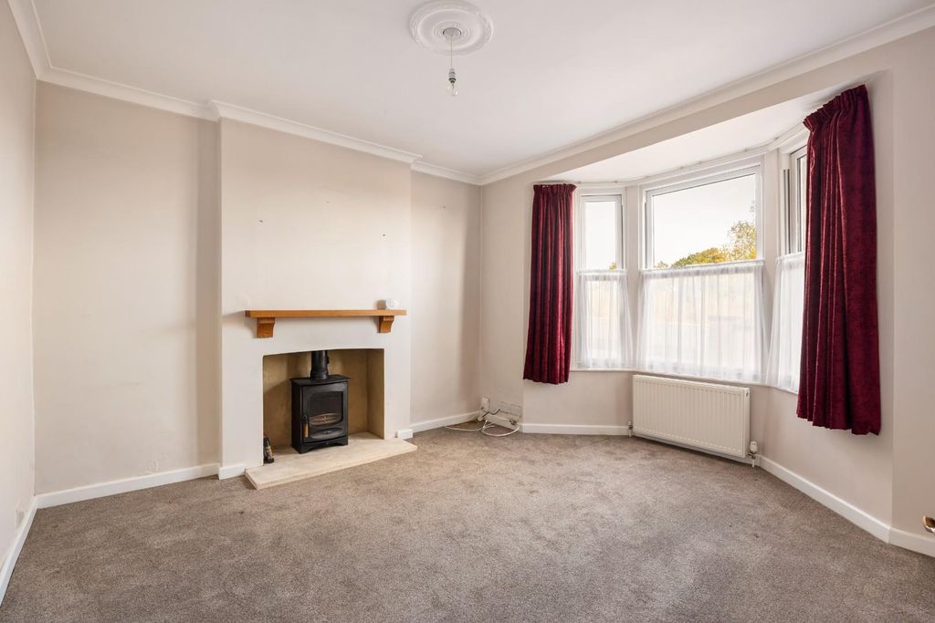 Property photo 3 of 21