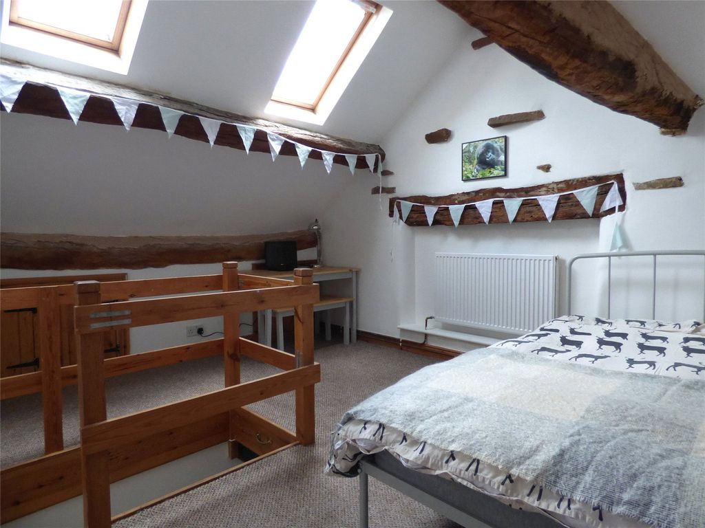 Property photo 3 of 13 Attic Space